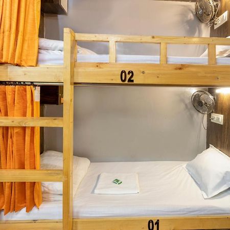 Sunrise Hostel Dormitory Mumbai Exterior photo