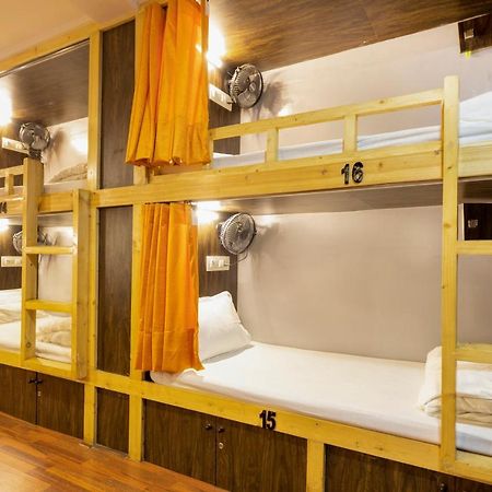 Sunrise Hostel Dormitory Mumbai Exterior photo