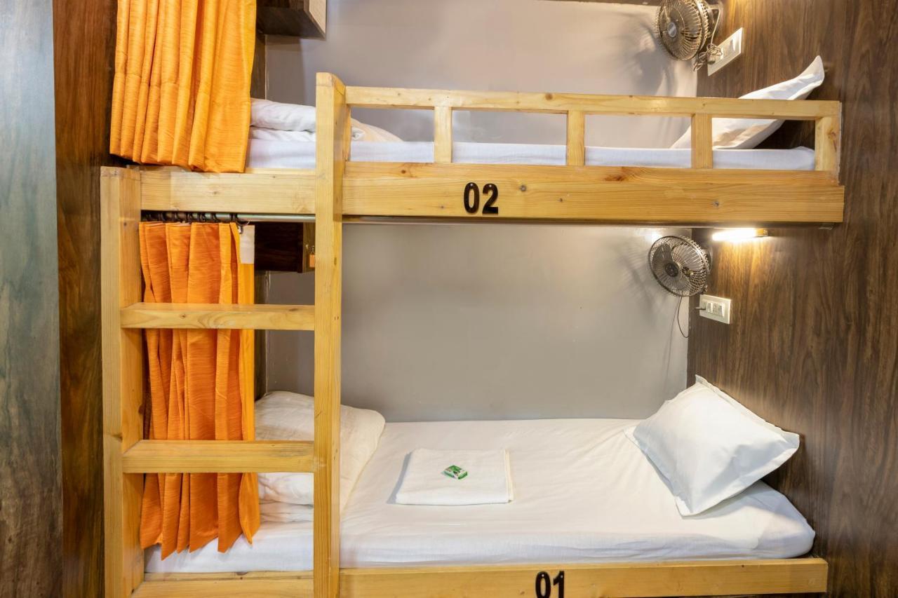 Sunrise Hostel Dormitory Mumbai Exterior photo
